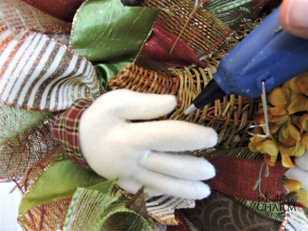 How to attach character embellishments to wreaths.