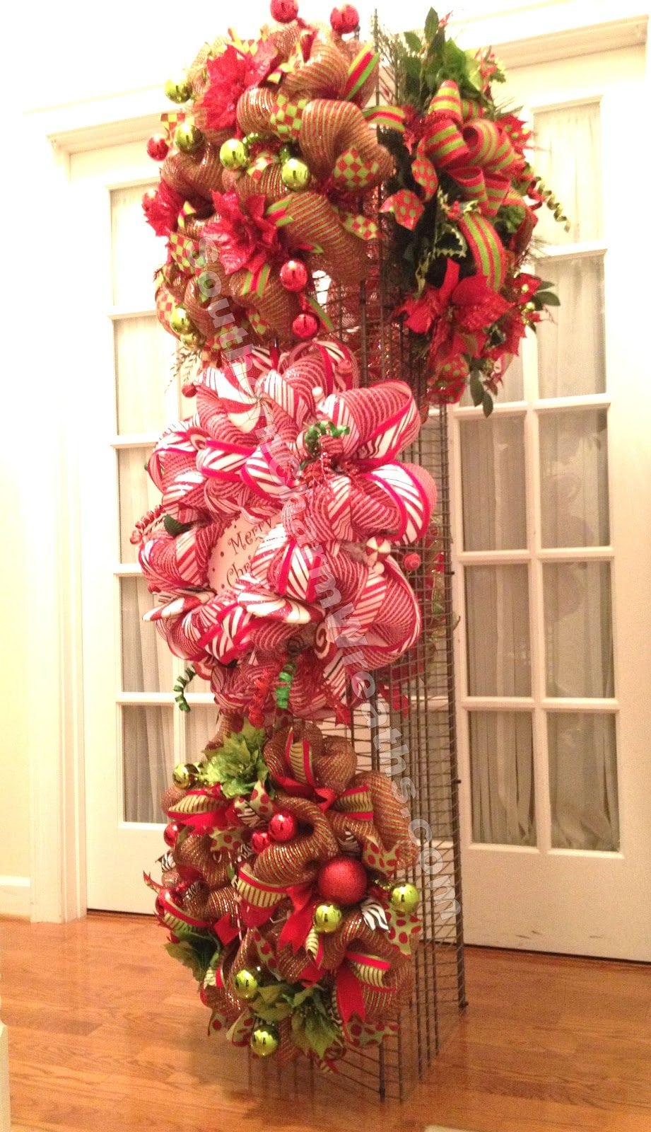 How to Make a Wreath Display for Craft Fair or Storage