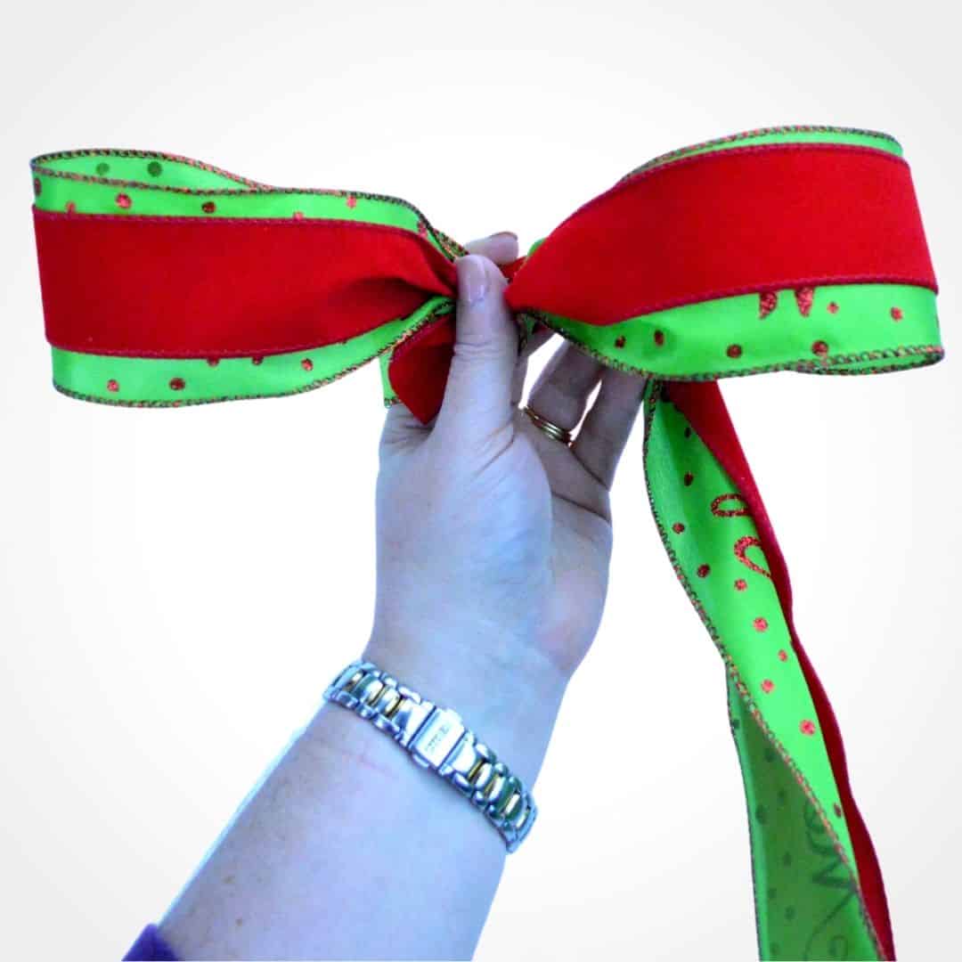 how to make a christmas bow topper