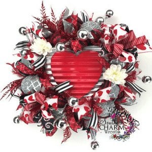 How to Make a Deco Mesh Valentine's Day Wreath by Southern Charm Wreaths