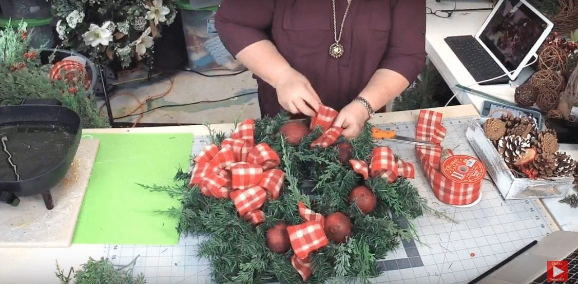 DIY Christmas Potpourri Wreath Tutorial by Southern Charm Wreaths