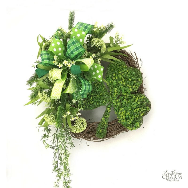 Spectacular St. Patrick's Day Wreath Tutorial by Julie Siomacco Southern Charm Wreaths
