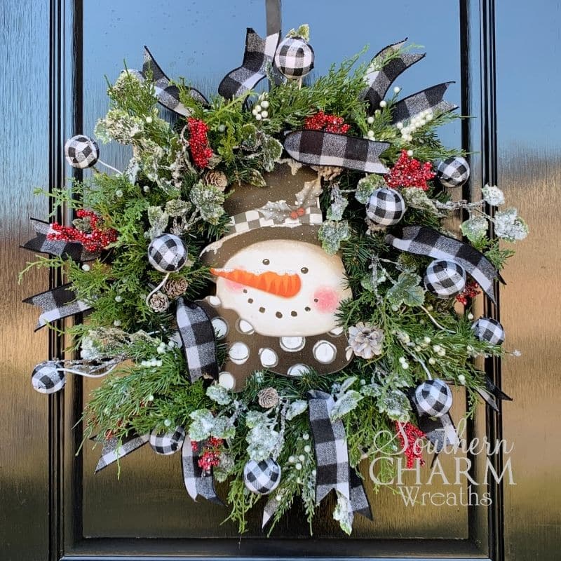 DIY snowman wreath for winter