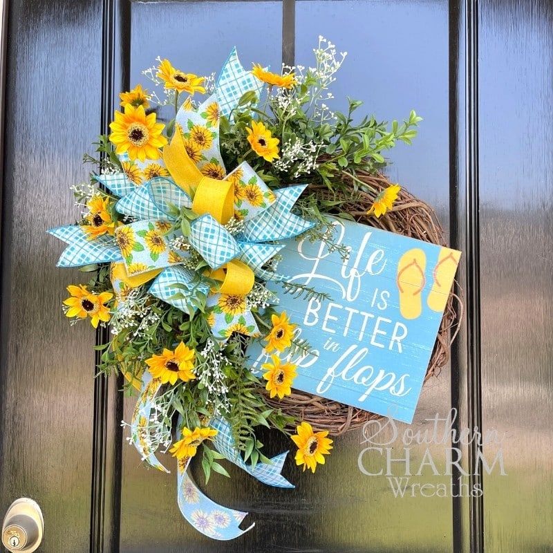 life is better in flip flops wreath design