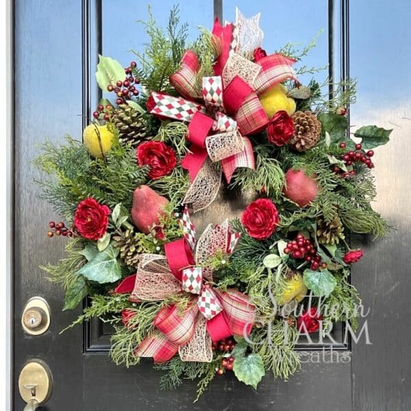 How To Make A Traditional Christmas Wreath - Southern Charm Wreaths