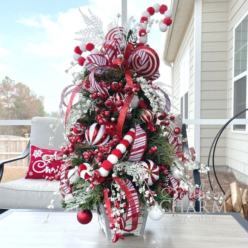 Deco Mesh Christmas Joy to the World Wreath - Southern Charm Wreaths