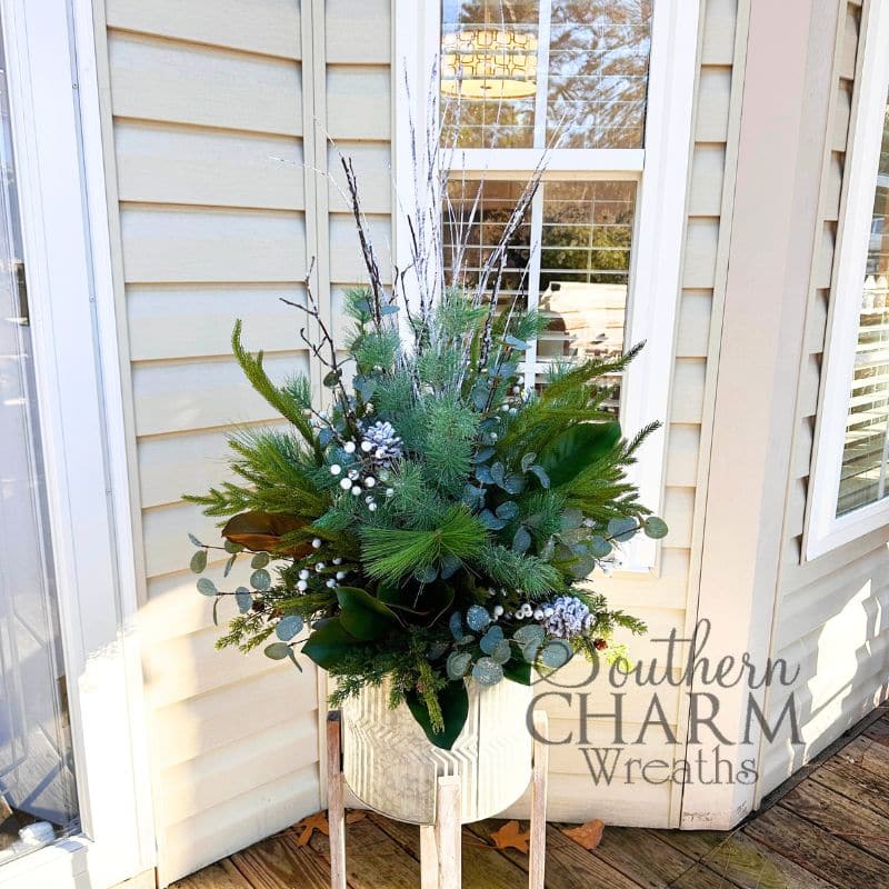 DIY Winter Floral Arrangement (Video) - Southern Charm Wreaths