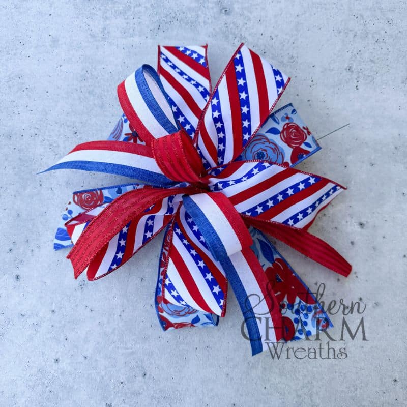 PatrioticBowChallenge_FourRibbonLoopyBow