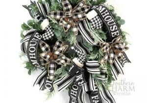 Black and White Farmhouse Christmas Wreath blg