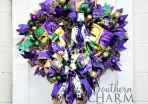 Blog - Deco Mesh Mardi Gras Wreath