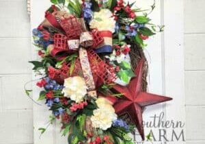 Blog - Patriotic Star Grapevine Wreath
