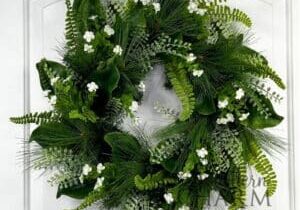 Blog - Simple Winter Greenery Wreath