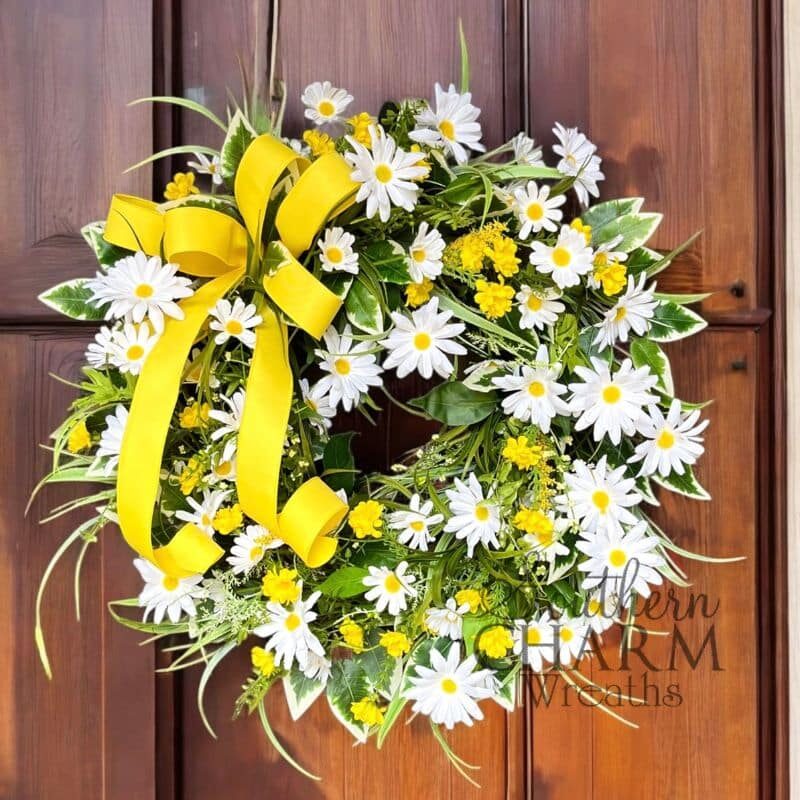 Blog - Spring to Summer Daisy Wreath