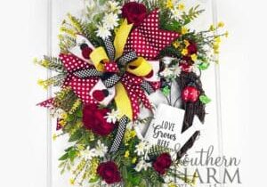 Blog - Summer Ladybug Grapevine Wreath