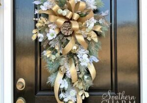 How to make a Winter Teardrop Swag by Southern Charm Wreaths