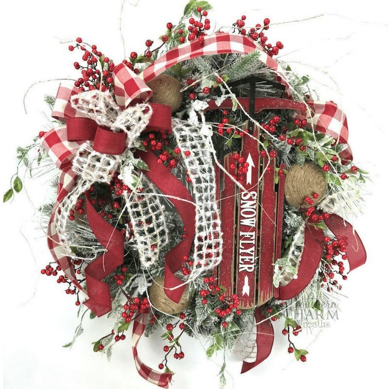 Christmas-Wreath-with-sled