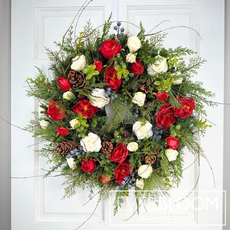 EBDC - Christmas Transitional Evergreen Compact Wreath