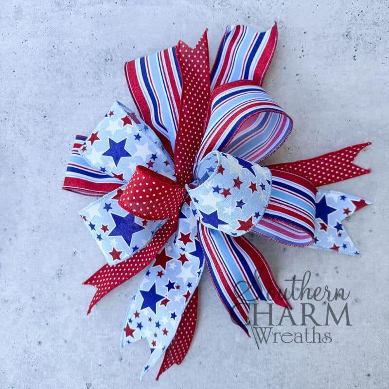 PatrioticBowChallenge_ThreeRibbonLayeredBow