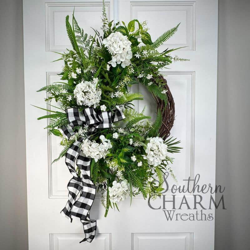 Year Round Design Masterclass - Year Round Hydrangea Grapevine Wreath Year Round Design Masterclass - Year Round Hydrangea Grapevine Wreath
