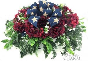 How to make a memorial day saddle by Southern Charm Wreaths